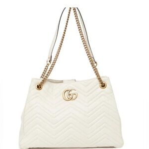 Gucci marmont bag-shoulder purse.